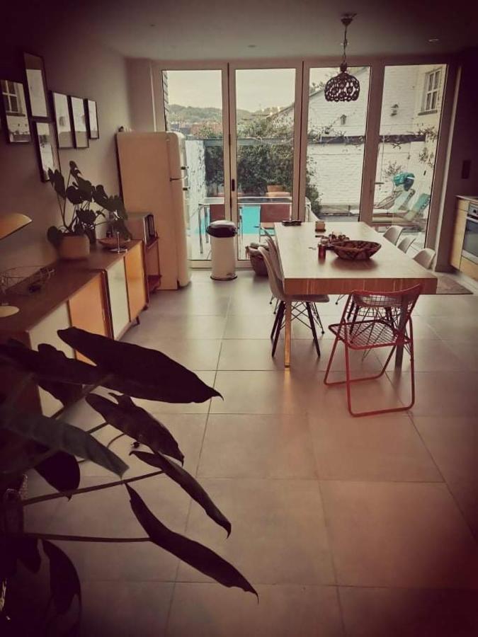 Villa Karaktervolle Woning Met Zwembad Te Ronse Esterno foto
